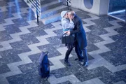 Hannah (Julia E. Lenska) und Hugo (Barnaby Metschurat)