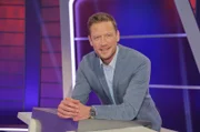 Moderator Florian Weber stellt in seinem SWR Wissensquiz „Meister des Alltags“ die Alltagstauglichkeit seiner prominenten Kandidaten auf die Probe.