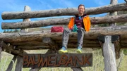 Moderator Arndt lässt Seel und Beine baumeln.