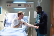 Tommy (Josh Duvendeck, l.); Rel (Lil Rel Howery, r.)