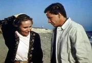 Mary (Priscilla Barnes, l.) ist außer sich, als Frank (Tom Sullivan, r.) nicht ihr, sondern Tawny seine Liebe gesteht.
