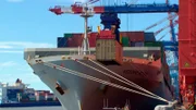 Containerverladung am Eurogate in Bremerhaven