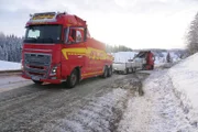 Sie schaffen die Rettung mit nur einem Abschleppwagen.