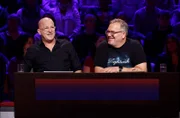 Rateteam-Kapitän Elton (r.) mit Schauspieler Heino Ferch (l.).
