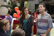 L-R: Erica Goldberg (Hayley Orrantia) and Barry Goldberg (Troy Gentile)