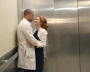 Eine Grippewelle erwischt das Krankenhaus und die Ärzte Jackson (Jesse Williams, l.) und April (Sarah Drew, r.) versuchen alles, damit sie dem Virus entkommen ...