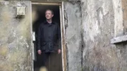 SENDER: ARD - SENDETITEL: Mord auf Shetland - Die Nacht der Raben - UNTERTITEL:  Shetland - Raven Black - CAPTION:  ARD MORD AUF SHETLAND - DIE NACHT DER RABEN (shetland - raven black), am Sonntag (15.05.16) um 21:45 Uhr im Ersten.In seinem zweiten Fall auf Shetland ermittelt Jimmy Perez (Douglas henshall) in einem Dickicht aus dunklen Geheimnissen, das unter der Idylle des beschaulichen Insellebens wuchert.