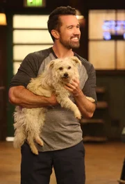 Mac (Rob McElhenney)