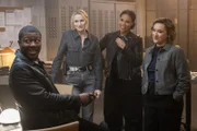 (v.l.n.r.) Ray Cannon (Edwin Hodge); Nina Chase (Shantel VanSanten); Sheryll Barnes (Roxy Sternberg); Hana Gibson (Keisha Castle-Hughes)