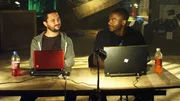 Hardison (Aldis Hodge, r.) engagiert seinen Erzfeind Chaos (Wil Wheaton): Zusammen wollen sie an einen dubiosen Investor herankommen und dessen Geschäfte zerschlagen.