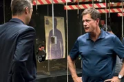 Dominick "Sonny" Carisi (Peter Scanavino, l.) und John Conway (Dylan Walsh)