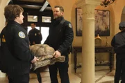 L-R: Michael Rowland and Joel McHale in the "Tortoises and Labradors" episode of ANIMAL CONTROL airing Wednesday, Mar 20 (9:01-9:30 PM ET/PT) on FOX.