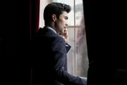 Harris (Ian Anthony Dale)