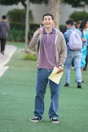 Geoff Schwartz (Sam Lerner)