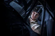 Pilot auf der Suche nach U-515 in der Nacht.