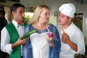 (v.li.): Gunther Gillian (Ötschi), Ulrike Beimpold (Sandra), Christoph Fälbl (Boris).