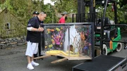 ATM installs Dr. Oz''s aquarium.