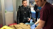 Roman (Brian Geraghty, l.), Dr. Will Halstead (Nick Gehlfuss)