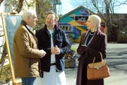 Gergor nutzt Joseph als Lockvogel, um Barbara loszuwerden. Von links: Joseph (Michael Vogtmann), Gregor (Holger Matthias Wilhelm), Barbara (Désirée Nick).