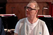 Simon Schwarz im Orchestergraben.