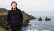 Seine Erfahrungen auf dem Festland helfen Detective Inspector Jimmy Perez (Douglas Henshall) die Ereignisse auf den Shetlandinseln mit anderen Augen zu sehen.
