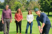 (v.li.): Brad Garrett; Kimrie Lewis; Leighton Meester; Hayes MacArthur.