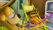 Eine Hitzewelle legt das ganze Land lahm. Odie und Garfield versuchen sich so gut wie möglich abzukühlen.