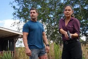 Charlie 1 (Linc Hand, l.); Jane Tennant (Vanessa Lachey, r.)