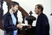 Was verbindet Anwalt Dr. Aichner (Michael Lesch, re.) mit dem Liebhaber seiner Frau, Miguel Schneider (Igor Jevic), mit dem er kürzlich einen heftigen Streit hatte.