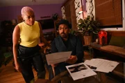 Kylie Mercer (Travina Springer, l.); Alec Mercer (Jesse L. Martin, r.)