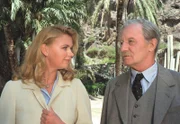 Veronica Ferres als Nelly Kroeger und Juergen Hentsch als Heinrich Mann am ersten Drehtag des Dreiteilers in den Bergen nahe des spanischen Badeortes Almer a. Hier wurde die Flucht des Paares vor den Nazis ueber die PyrenAeen nach Spanien gedreht (kein Szenenfoto).