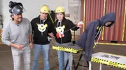 Baumklettern, riskante Kreissägen und Tränen 3