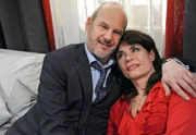 ARD STURM DER LIEBE FOLGE 1274, am Dienstag um 15:10 Uhr im ERSTEN. Barbara (Nicola Tiggeler, r.) möchte in die Räume der Saalfelds einziehen - Götz (Andreas Borcherding, l.) stimmt zögerlich zu.
