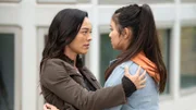 Schwestern, die zusammenhalten, v.li.: Midori Francis als Dr. Mika Yasuda, Julia Rose als Chloe Yasuda