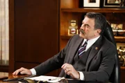 Frank Reagan (Tom Selleck)