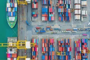 Great Inventions – Meilensteine der Technik  Häfen Containerhafen von oben