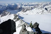 Andreas Hanser und Michael Amraser am winterlichen Stüdlgrat.