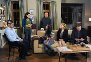 ARD ROTE ROSEN FOLGE 1289. Susann (Elisabeth Lanz, 2.v.l.) übernimmt entschlossen die Führung der Familie (v.l.n.r.: Peter Foyse, Gunter Ziegler, Uta Kargel, Nela Schmitz und Stefan Feddersen-Clausen).