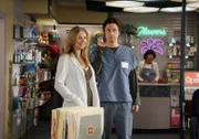 Weil Elliott (Sarah Chalke, l.) plötzlich so viel Zeit mit ihrer Freundin Melody verbringt, fühlt sich J.D. (Zach Braff, r.) vernachlässigt und stiftet Unfrieden zwischen beiden ...