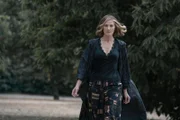 Linda Farrier (Joely Richardson)