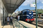 Einfahrt Mira Douro in Peso da Régua. Die Kleinstadt am Douro ist das Zentrum der Weinproduktion.