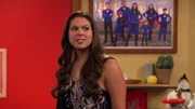 Phoebe Thunderman (Kira Kosarin)