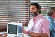 Kyle (Jason Mantzoukas)