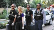 Ein brutaler Killer macht Jagd auf verdiente Bürger der Stadt. Das CSI-Team steht vor einem Rätsel. V.li.: Nick (George Eads), Catherine (Marg Helgenberger), Greg (Eric Szmanda) und Langston (Laurence Fishburne).