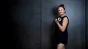Protagonistin Leonie Poppe im Fitnessstudio. Weiteres Bildmaterial finden Sie unter www.br-foto.de.