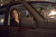 Die Detectives Olivia Benson (Mariska Hargitay) und Nick Amaro (Danny Pino) ermitteln in einem heiklen Fall: Das zwölfte Revier des NYPD wird verdächtigt, Vergewaltigungen zu vertuschen. Schnell offenbart sich den Ermittlern, dass hinter der Sache ein Komplott von größerem Ausmaß steckt...