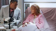 Ray Langston ist davon überzeugt, dass es sich bei dem Überfall auf Margot Wilton um eine Warnung gehandelt hat und dass der Täter eventuell zurückkehrt um sie zu ermorden.