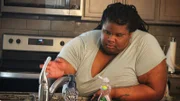 shakyia at sink, front