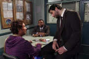 LAW & ORDER -- "Skate or Die" Episode 1921 -- Pictured: (l-r) Brian Gant as Jonah Applebaum, Anthony Anderson as Det. Kevin Bernard,  Jeremy Sisto as Det. Cyrus Lupo -- NBC