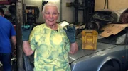Über zwanzig Jahre lang vermietete Karin (76) ihre Räumlichkeiten an einen Portugiesen, der dort eine Autowerkstatt betrieb. Doch vor vier Jahren verschwand der Vermieter urplötzlich in sein Heimatland und kehrte nicht zurück. Für Karin ein großer Schock, denn die Rentnerin ist auf ihre Mieteinnahmen angewiesen...